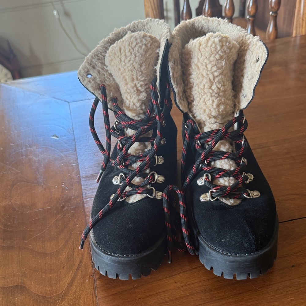 Cozy Black and Tan Winter Boots - Picture 2 of 4